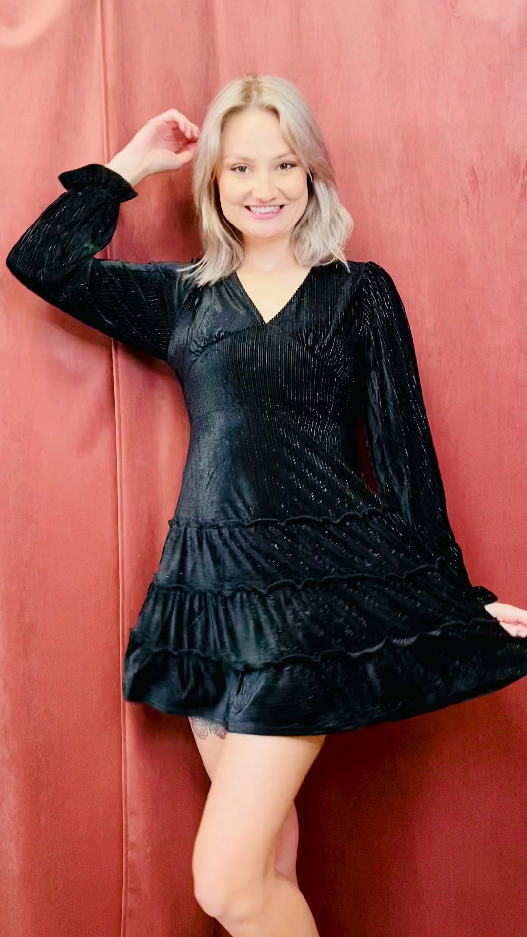 Holiday Velvet Dress - Black