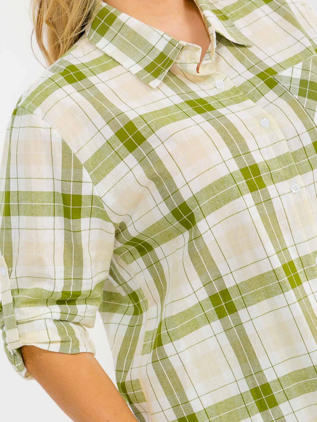 Evermore Plaid Button Shirt [Curvy]